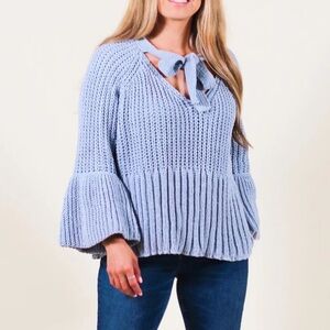 POL Chenille Bow Bell Sleeve Light Blue Chunky Knit Sweater Top Womens Size M